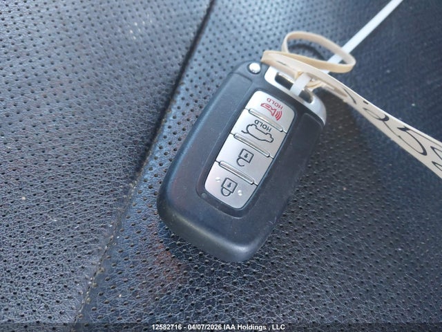 HYUNDAI VELOSTER TURBO - 10