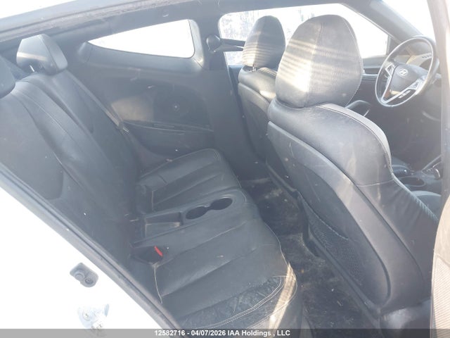 HYUNDAI VELOSTER TURBO - 8