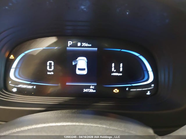 HYUNDAI VENUE SEL/LIMITED - 7