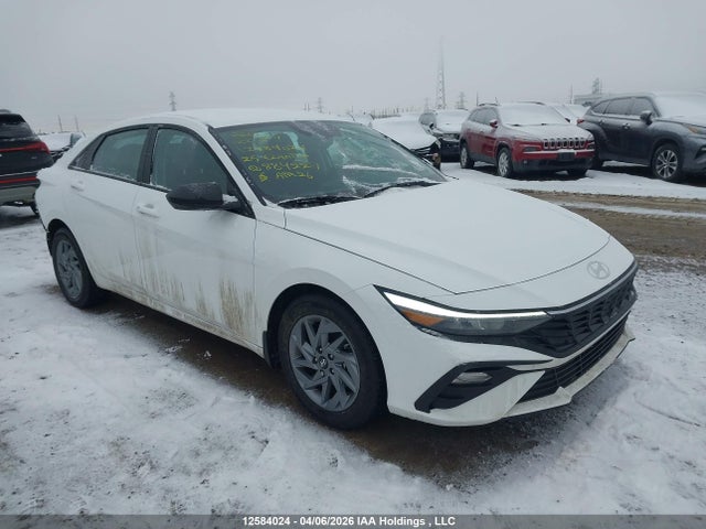 HYUNDAI ELANTRA PREFERRED - 1