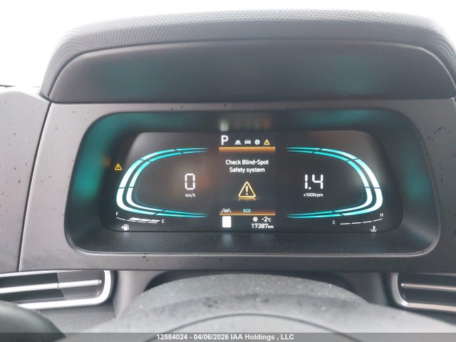 HYUNDAI ELANTRA PREFERRED - 7