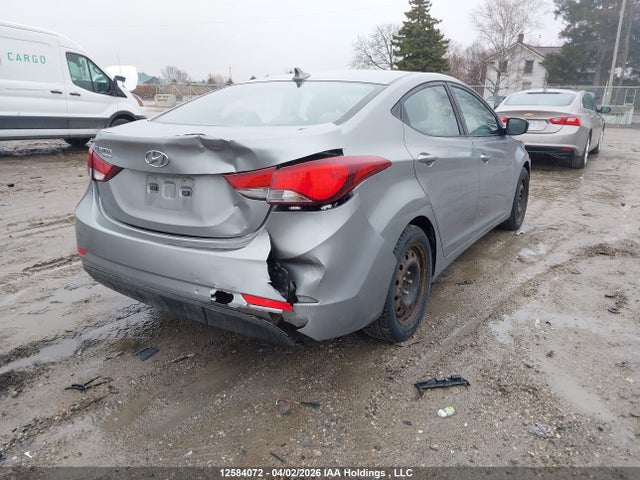 HYUNDAI ELANTRA SE/SPORT/LIMITED - 4