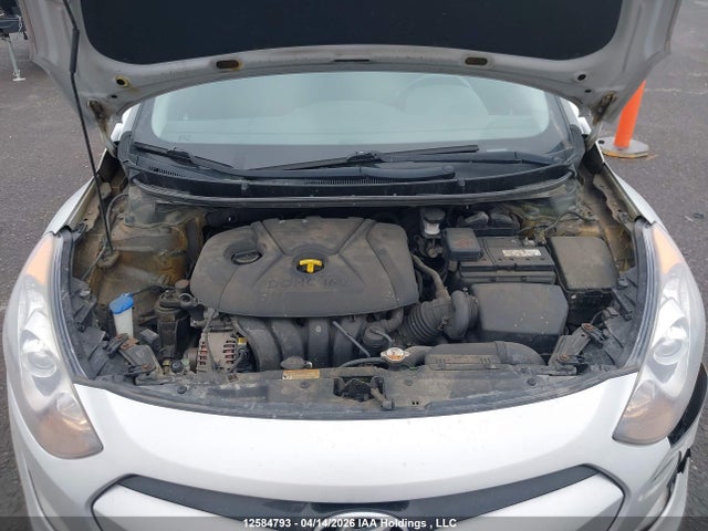 HYUNDAI ELANTRA GT - 10