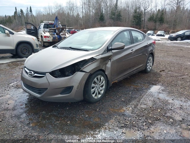 HYUNDAI ELANTRA GL - 2