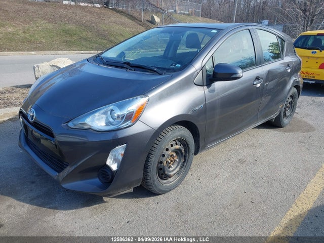 TOYOTA PRIUS C - 2