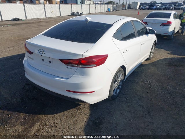 HYUNDAI ELANTRA - 4