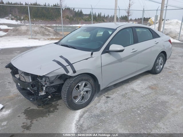 HYUNDAI ELANTRA ESSENTIAL - 2