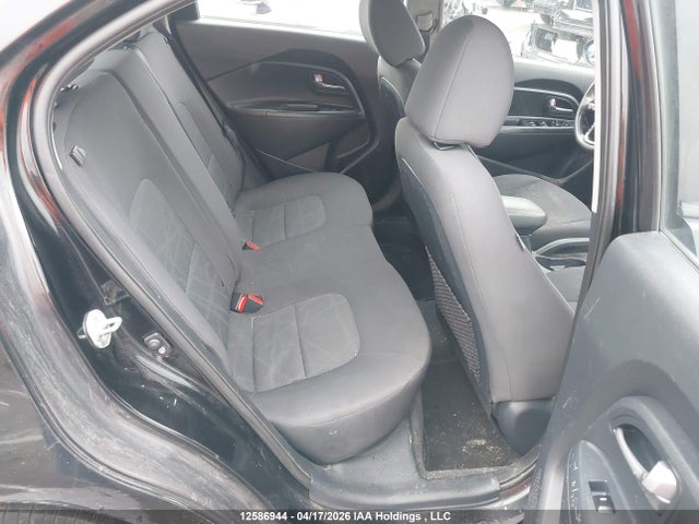 KIA RIO - 8