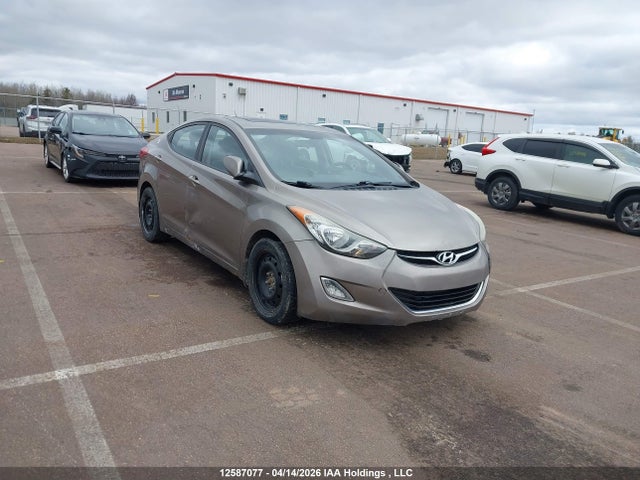 HYUNDAI ELANTRA GLS - 6