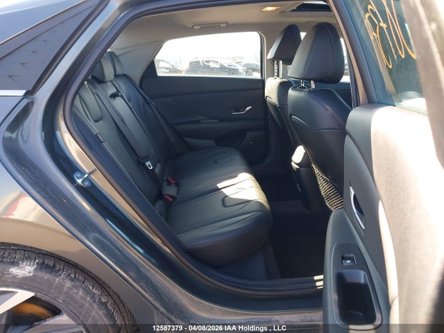 HYUNDAI ELANTRA LUXURY - 8