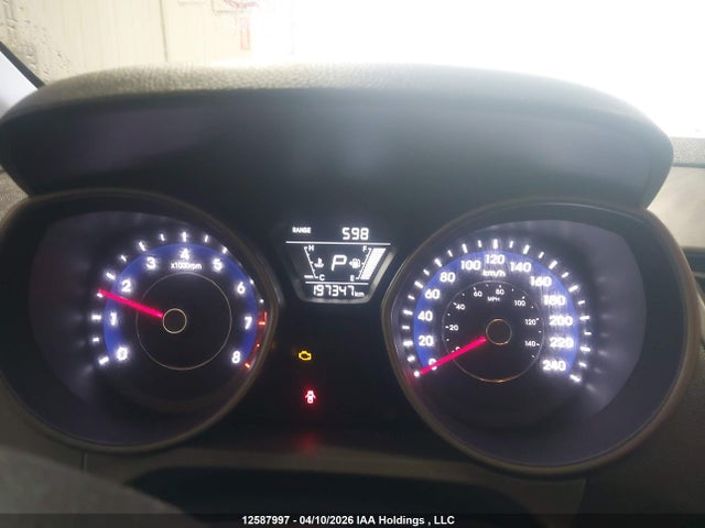 HYUNDAI ELANTRA SE/SPORT/LIMITED - 7