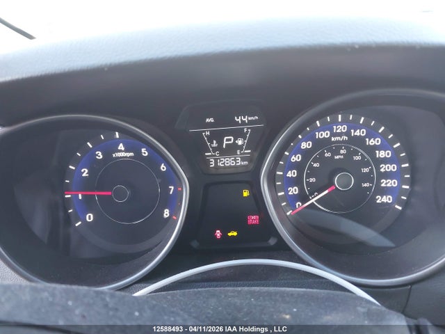 HYUNDAI ELANTRA SE/SPORT/LIMITED - 7