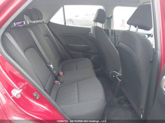 HYUNDAI VENUE ESSENTIAL AUTO IVT WITH TWO-TONE BODY COLOUR - 8