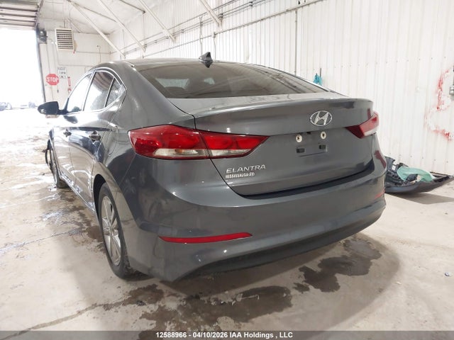 HYUNDAI ELANTRA GL - 3