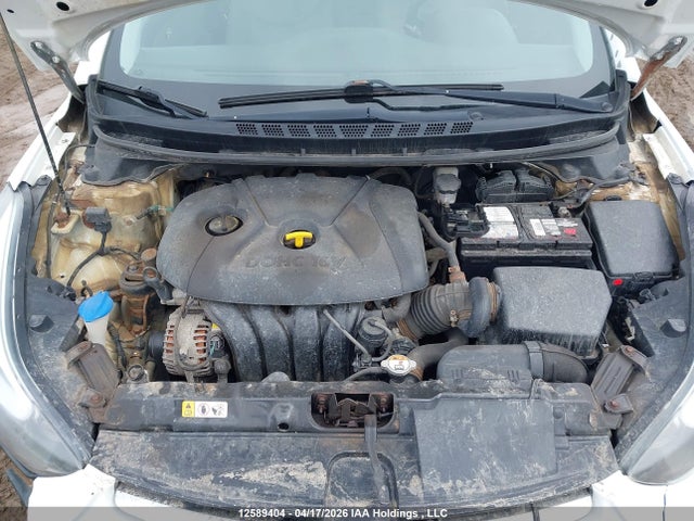 HYUNDAI ELANTRA - 10