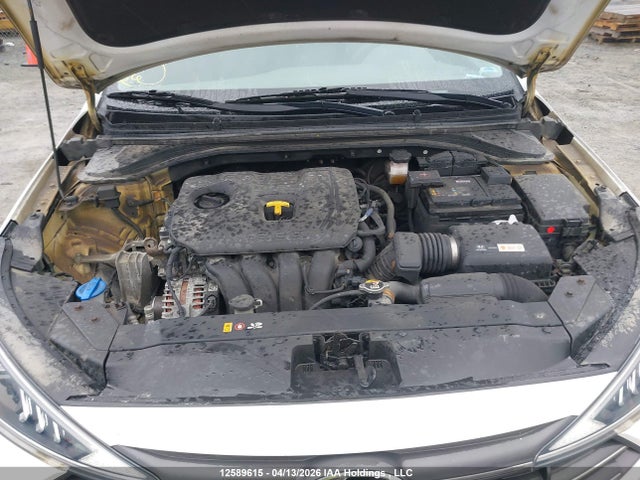 HYUNDAI ELANTRA PREFERRED - 10