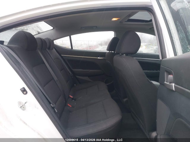 HYUNDAI ELANTRA PREFERRED - 8