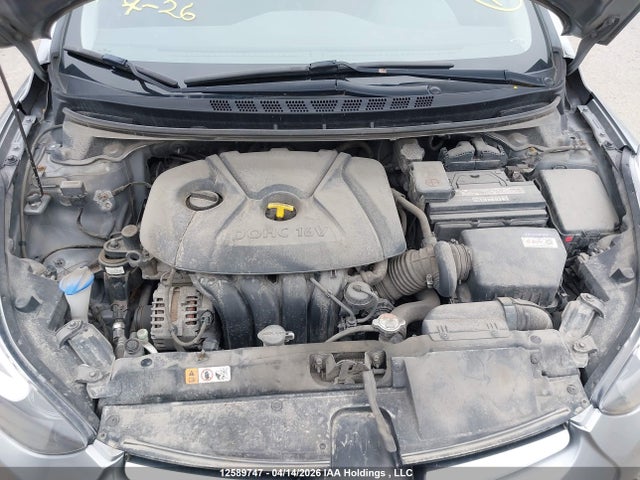 HYUNDAI ELANTRA - 10