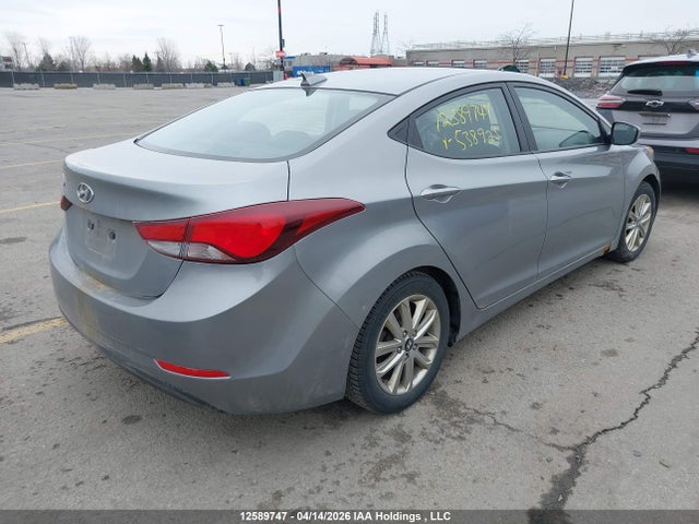 HYUNDAI ELANTRA - 4