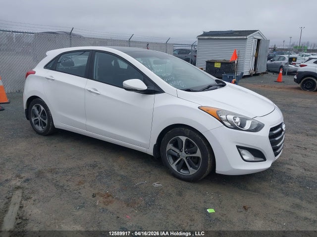 HYUNDAI ELANTRA GT GLS - 1