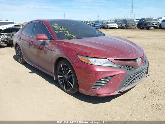 TOYOTA CAMRY - 1