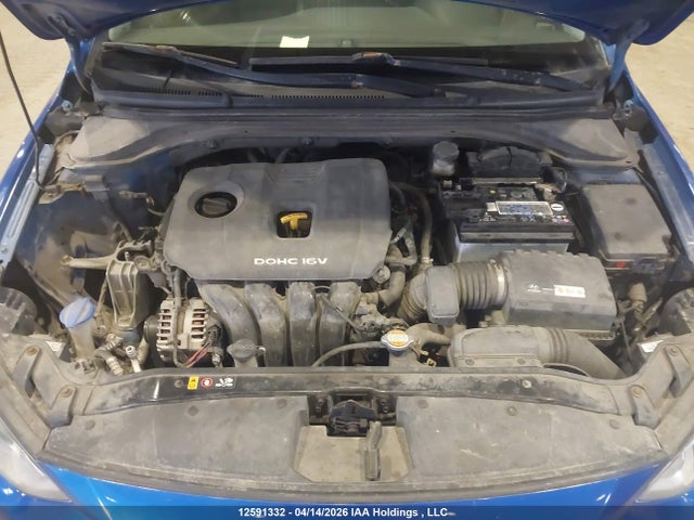 HYUNDAI ELANTRA - 10