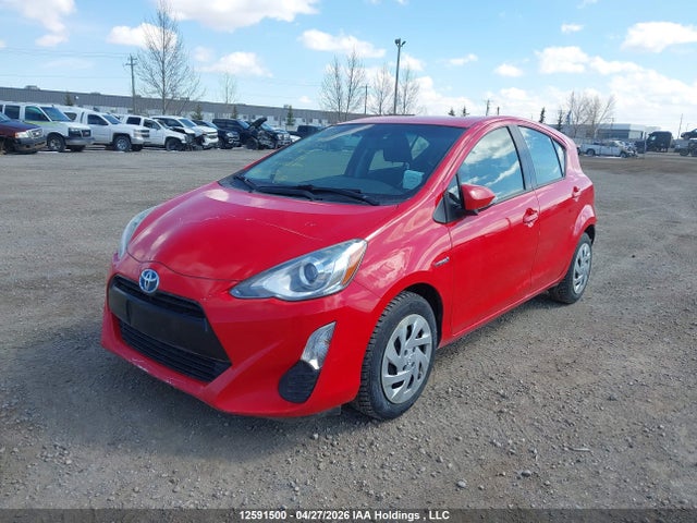 TOYOTA PRIUS C - 2