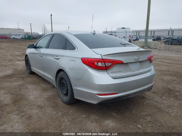 HYUNDAI SONATA SE - 3