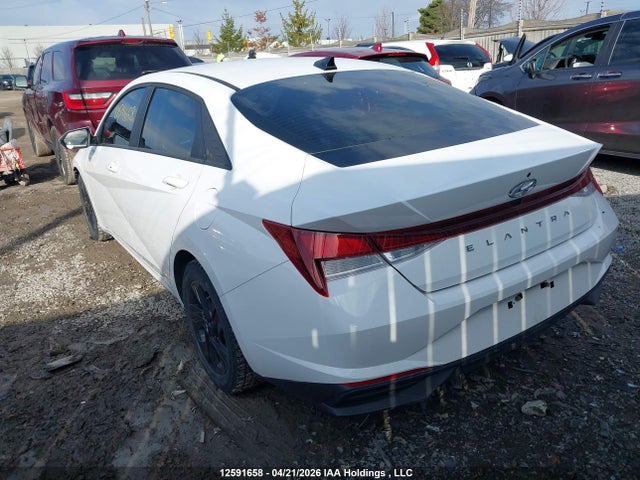 HYUNDAI ELANTRA PREFERRED IVT WITH TECH PACKAGE - 3