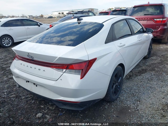 HYUNDAI ELANTRA PREFERRED IVT WITH TECH PACKAGE - 4