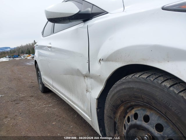 HYUNDAI ELANTRA GL - 6