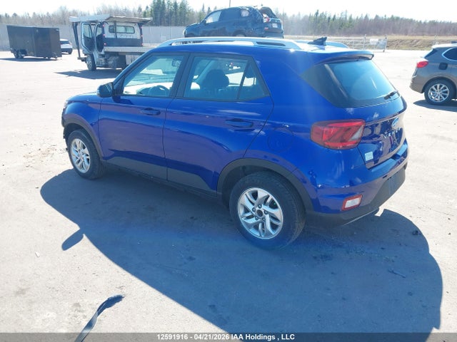 HYUNDAI VENUE - 3