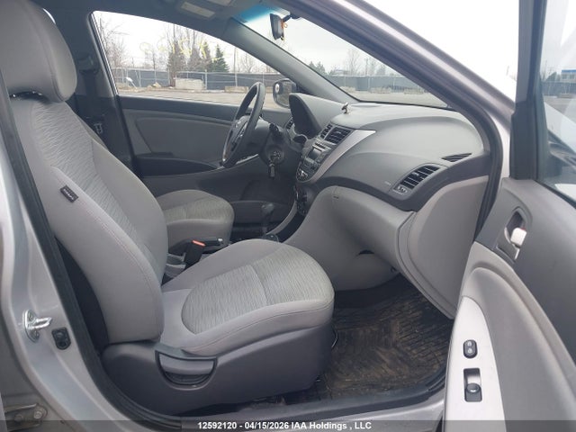 HYUNDAI ACCENT - 5