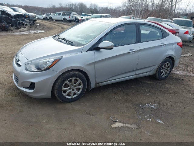 HYUNDAI ACCENT GL - 2