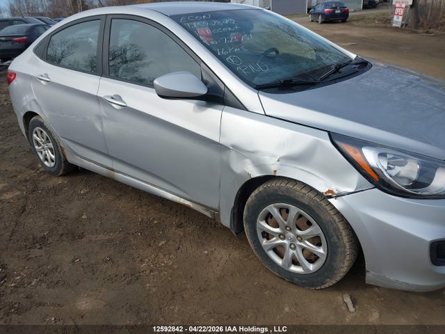 HYUNDAI ACCENT GL - 6