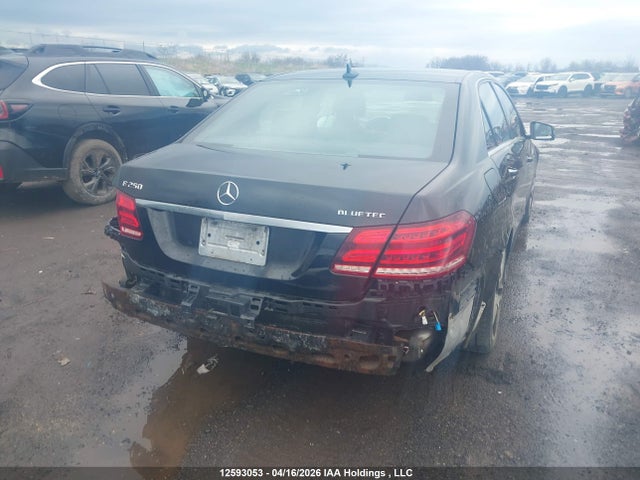 MERCEDES-BENZ E-CLASS - 4