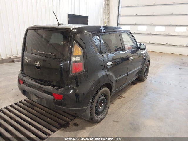 KIA SOUL - 4