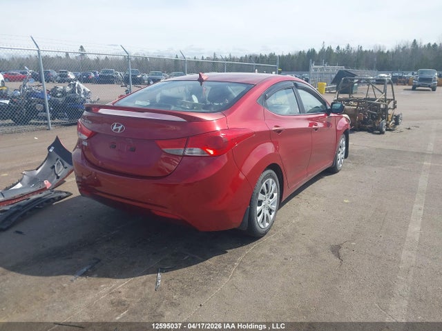 HYUNDAI ELANTRA GL - 4