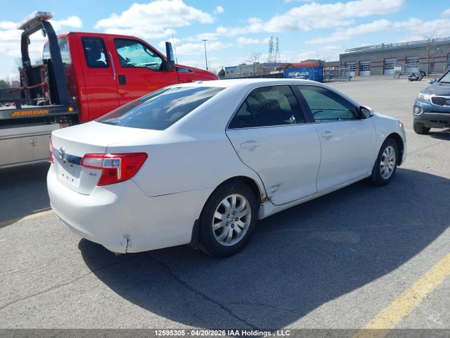 TOYOTA CAMRY - 4