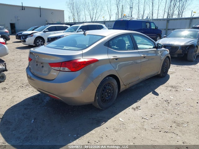 HYUNDAI ELANTRA GLS/LIMITED - 4