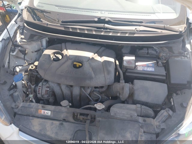 HYUNDAI ELANTRA - 10