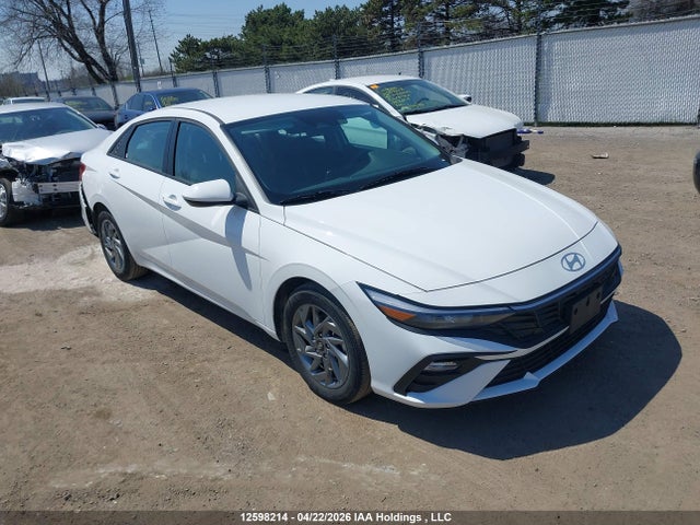 HYUNDAI ELANTRA SEL SPORT - 1