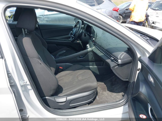 HYUNDAI ELANTRA SEL - 5