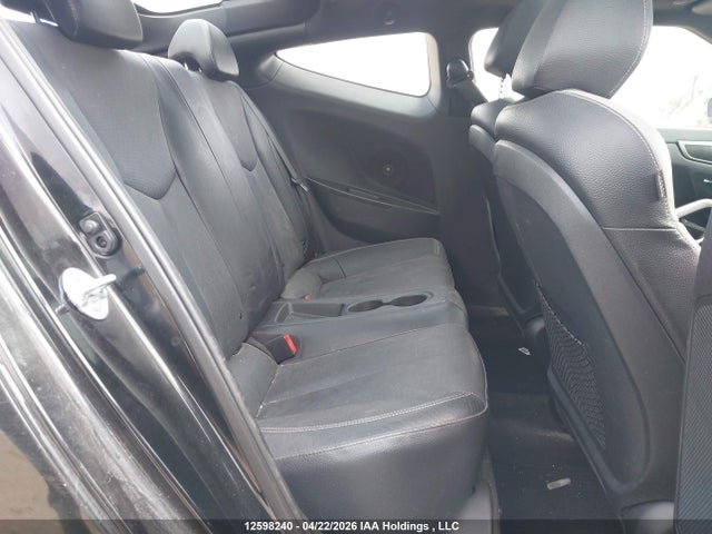 HYUNDAI VELOSTER TURBO - 8