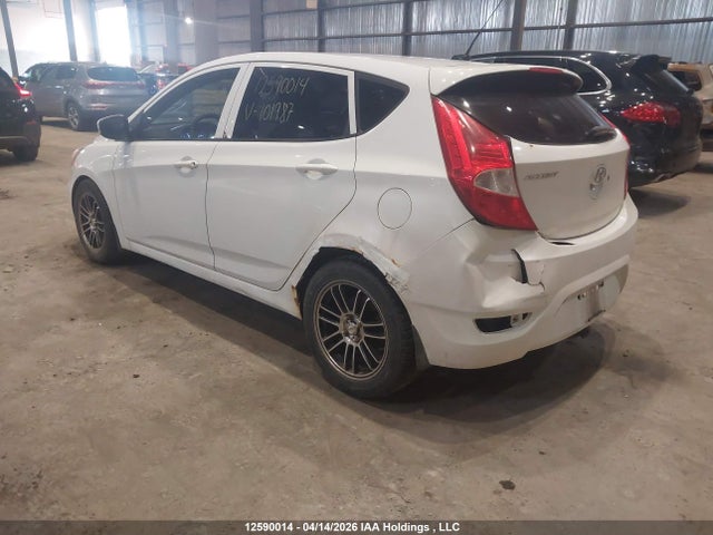 HYUNDAI ACCENT GLS - 3