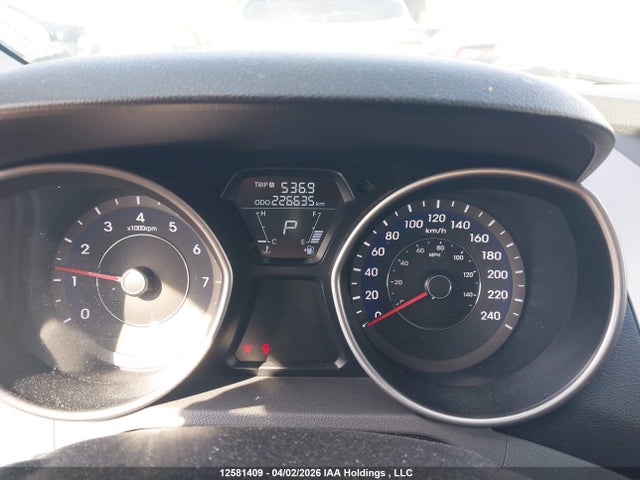 HYUNDAI ELANTRA L - 7