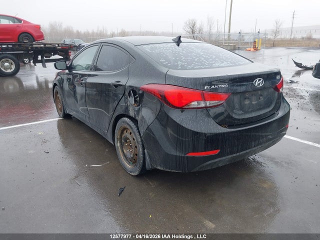 HYUNDAI ELANTRA GL - 3