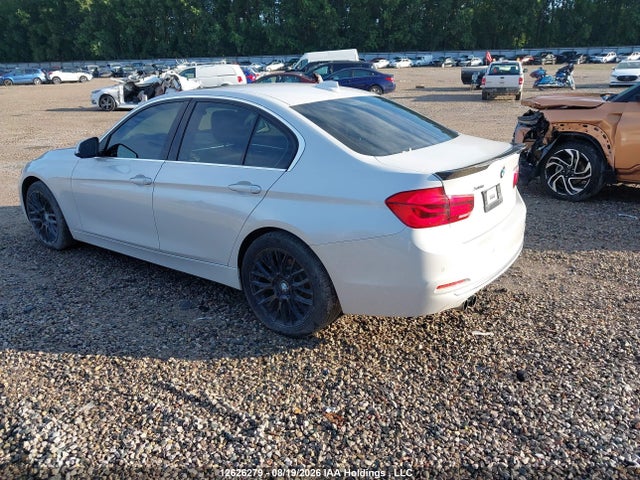 2017 BMW 330 XI — фото 3