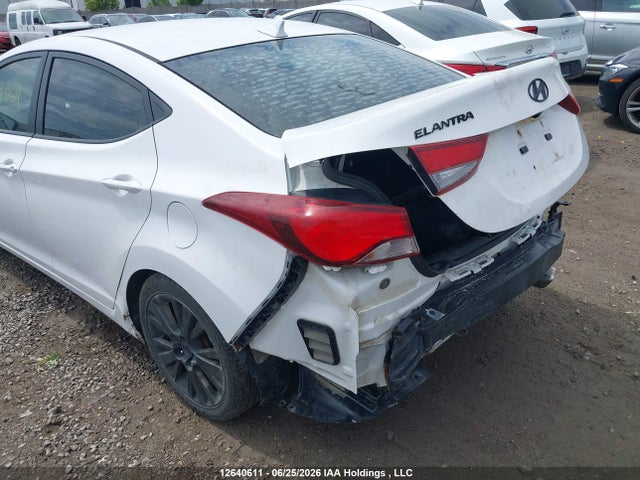 صورة مصغرة 18 لـ 2016 Hyundai ELANTRA GLS