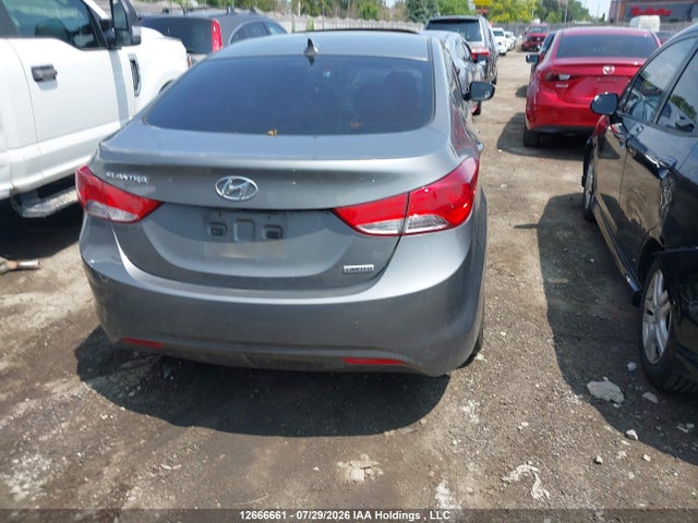 صورة 16 لـ 2013 Hyundai ELANTRA GLS/LIMITED